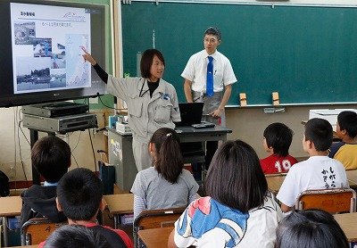 s-教える田中.jpg